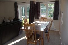 4 Hanbury Lodge picture 3