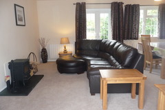 4 Hanbury Lodge picture 2