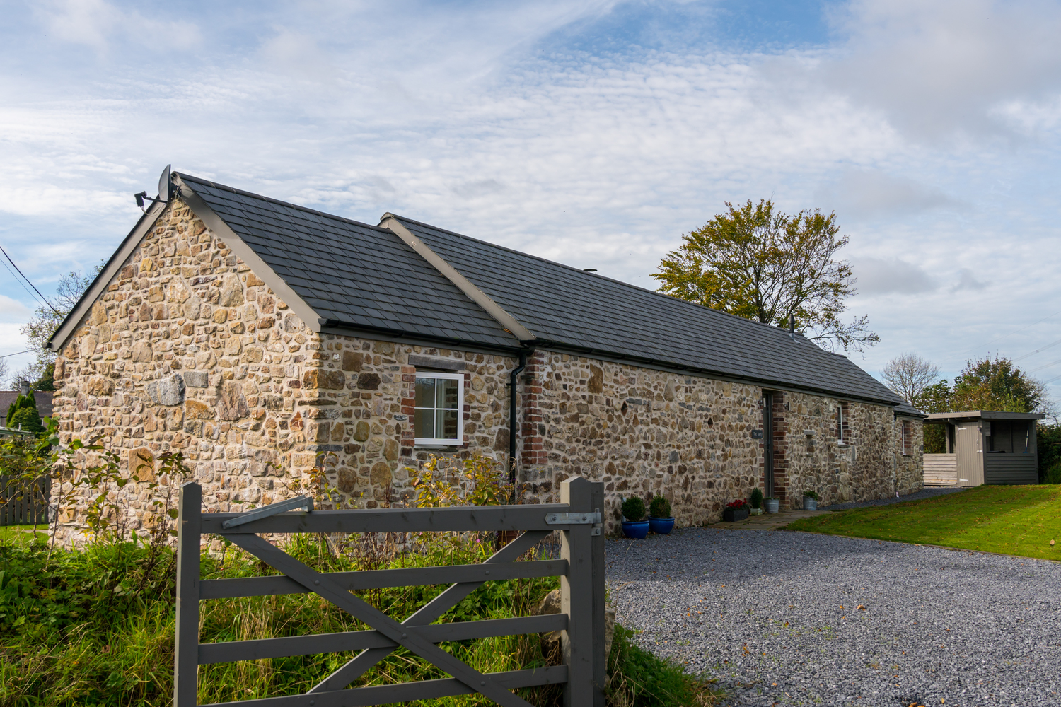 The Dairy Luxury Cottage Hot Tub And Summer House Countryside