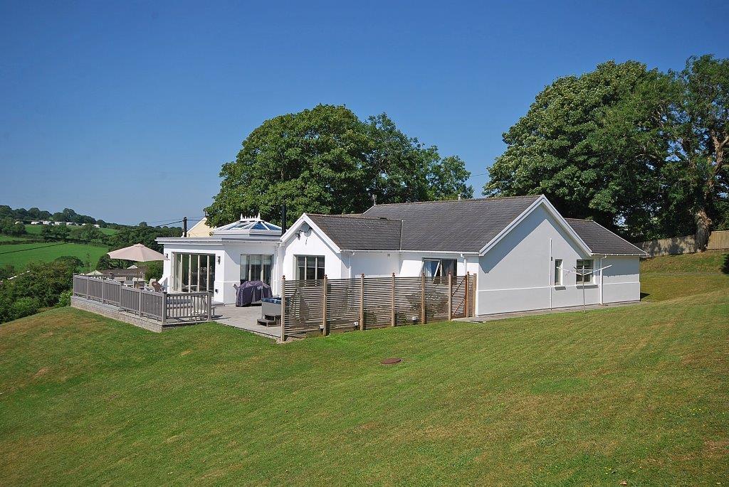 Amber Cottage Luxury Cottage Hot Tub Sea Views And Log Burner