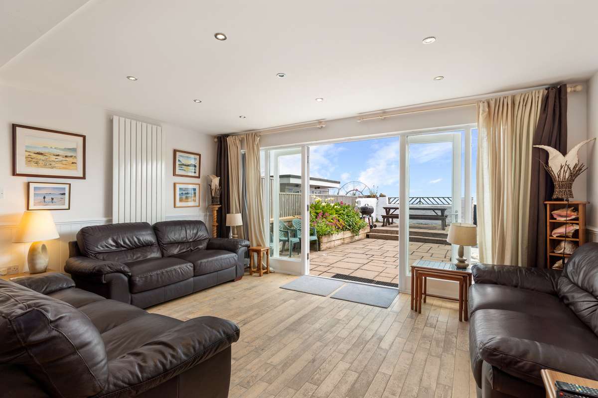 Kilmore - Beach Front House, Direct Beach Access, Spectacular Sea Views