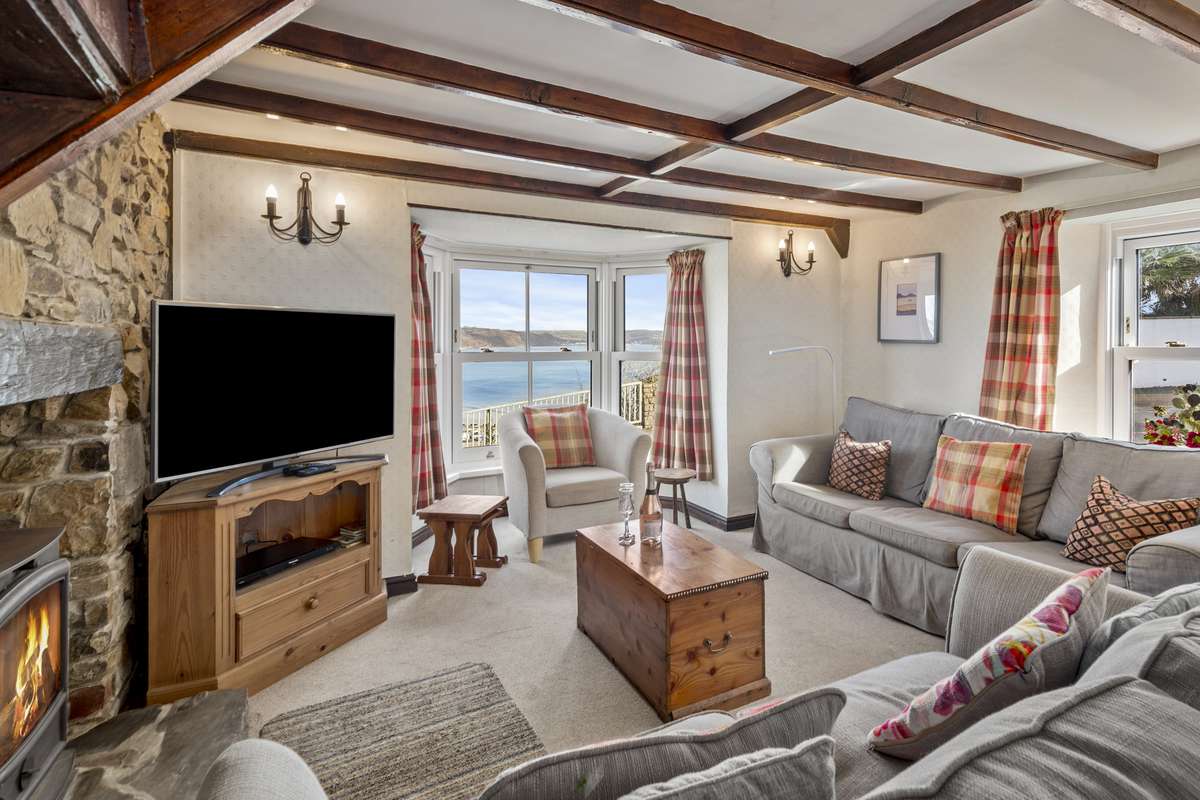 Hill Cottage - Saundersfoot, Sea Views, with Parking
