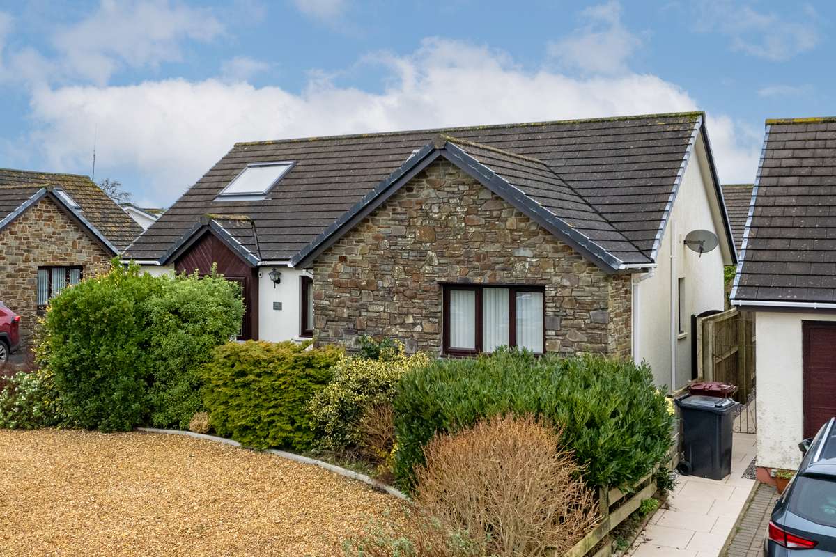 Kittiwake - Short walk to village and beach