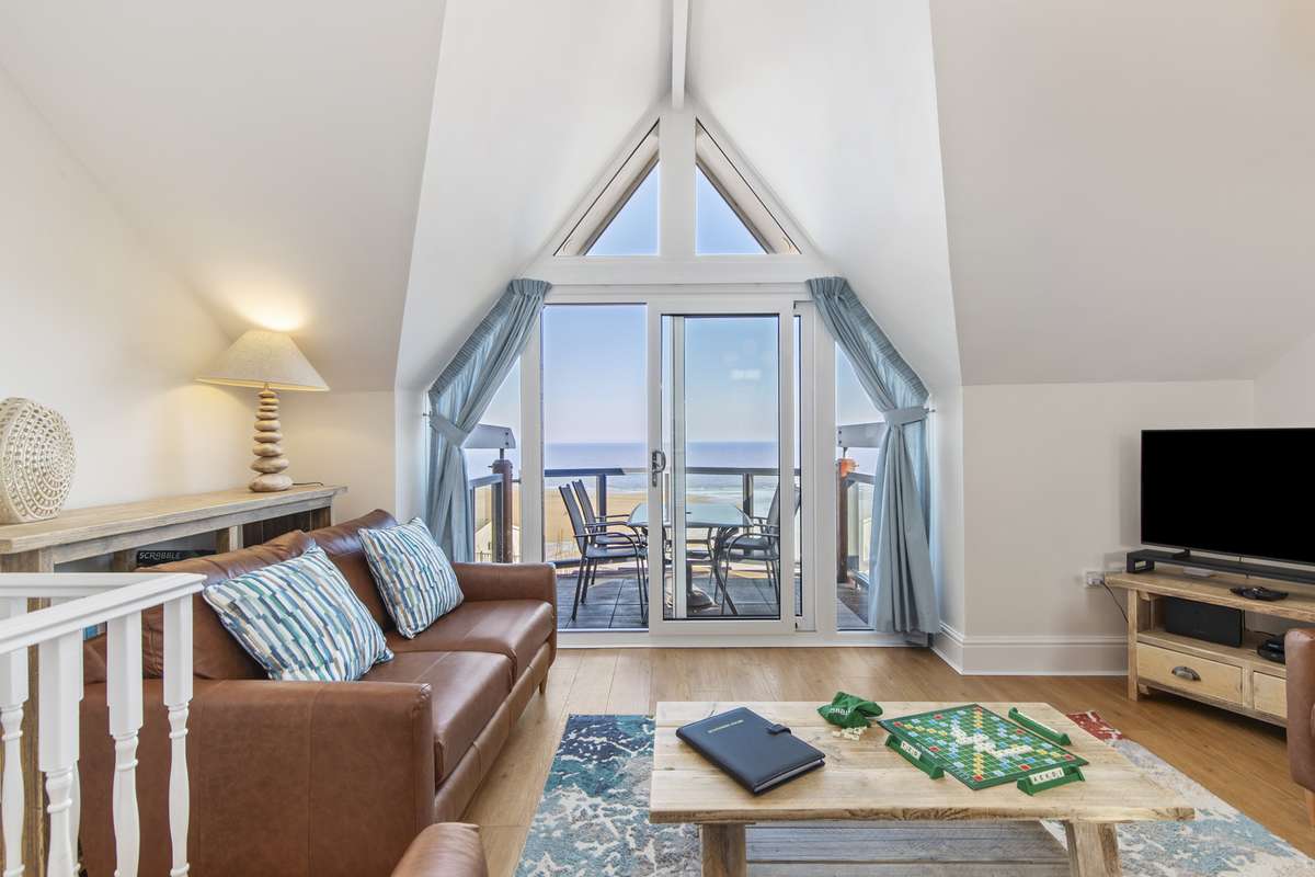 Schooner House - Schooner House - Panoramic Sea Views and Parking