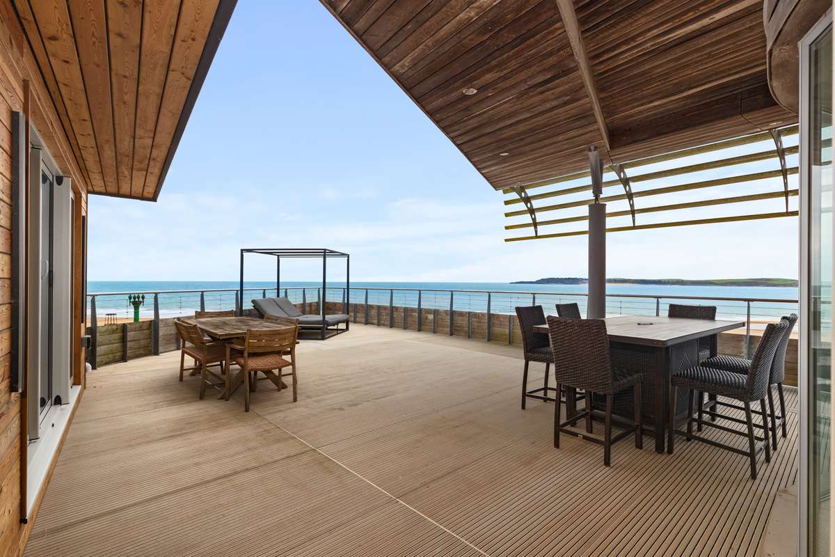 Sea Breeze - Spectacular Sea Views