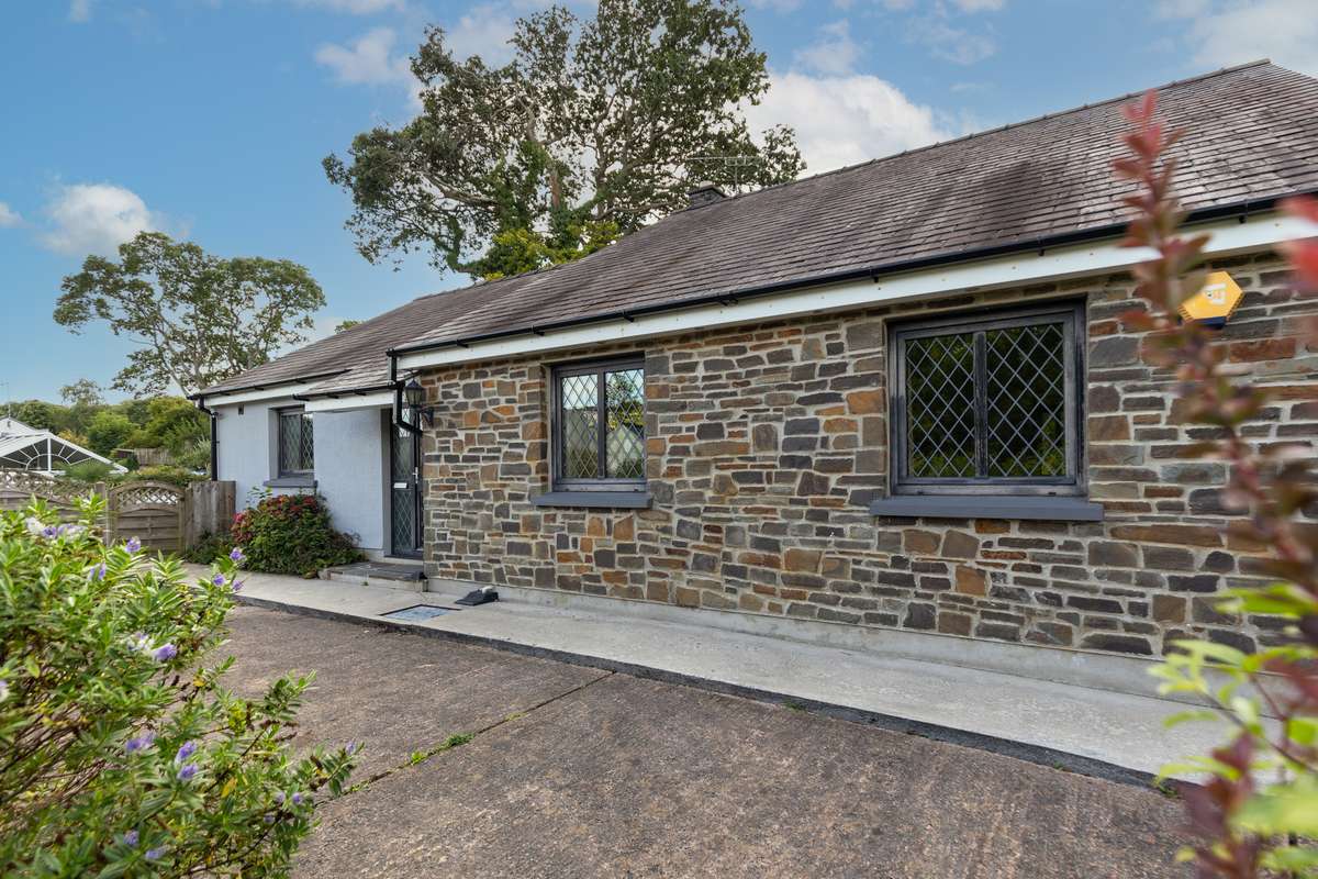 Hazelglade Cottage - Hot Tub, Games Room