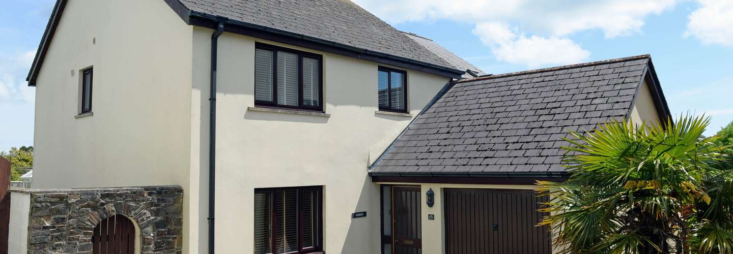 Swallow Dale - Large cottage, WiFi, parking