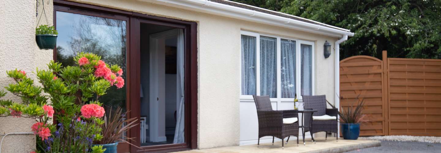 The Hollies - Short Walk to Beach, Peaceful Location, Parking