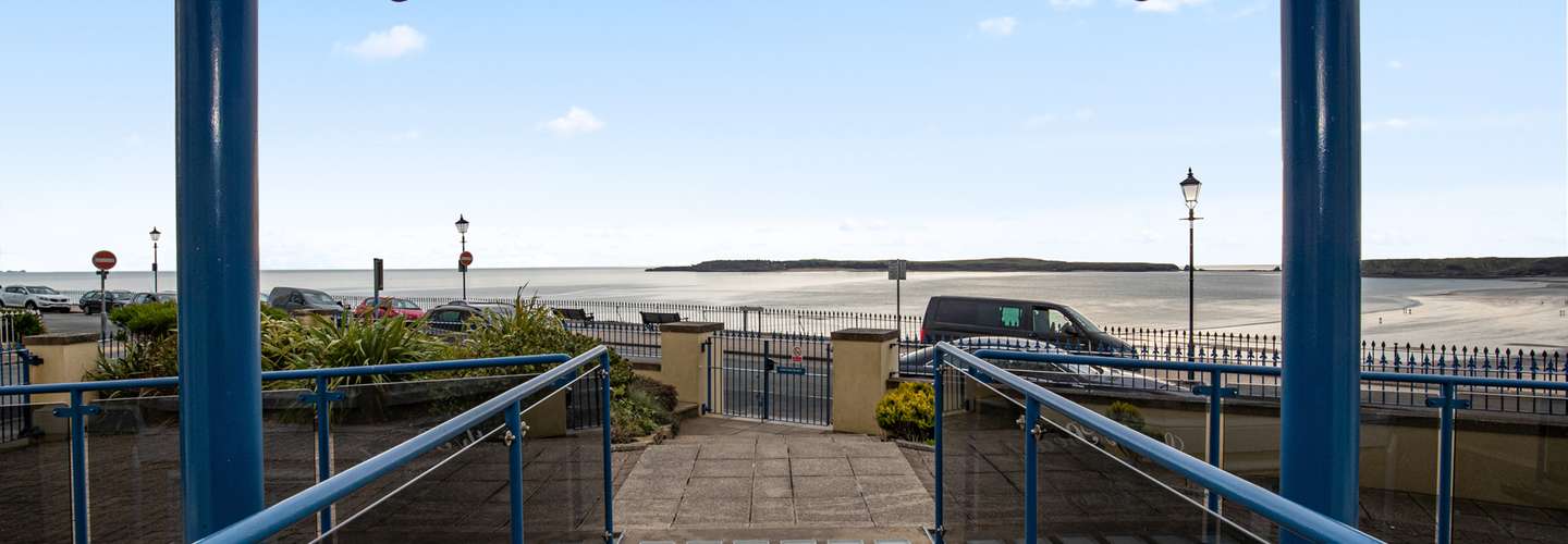 3 South Beach Court - Cosy Seafront Apartment