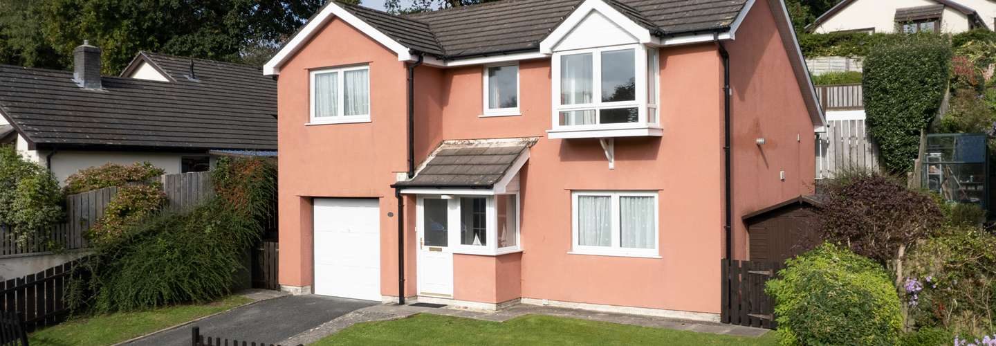 Oaklands - Lovely Cottage, Walk to Beach