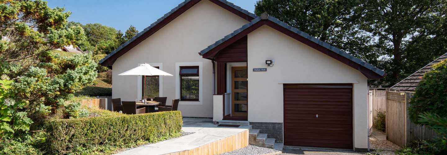 Hafan Heli - Luxury Cottage, Near to Beach - Luxury Cottage, parking, dog friendly