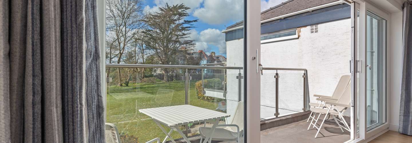 Calon Y Mor - Modern Apartment, Close to Beach