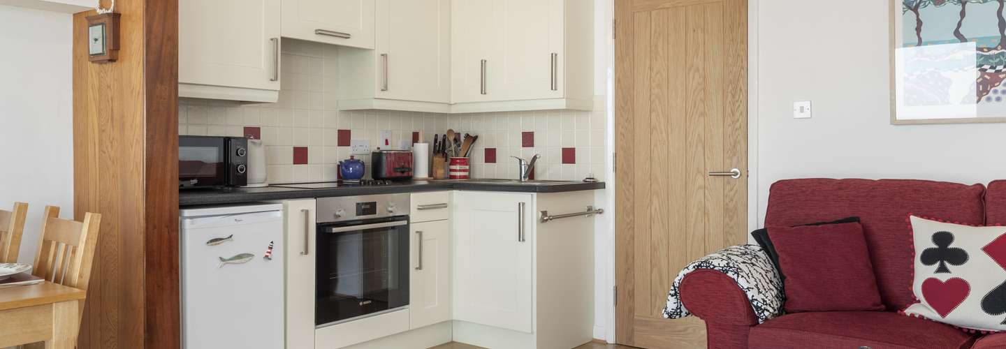Beachside - Sea View Apartment