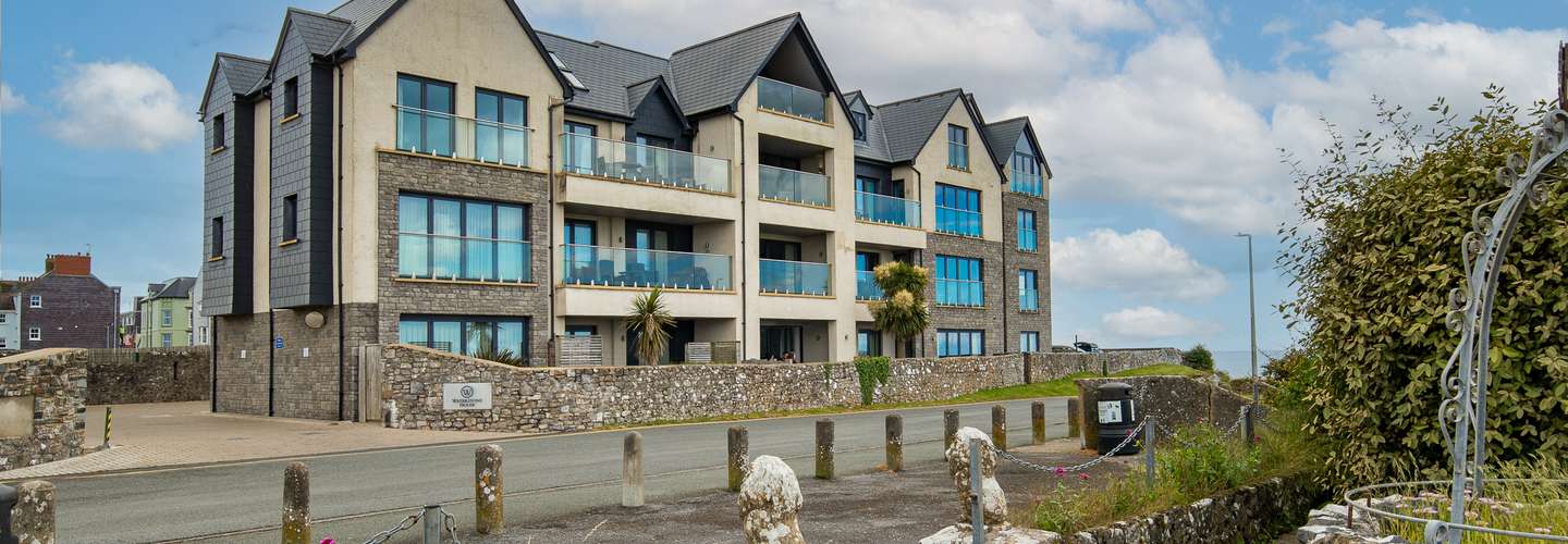 Apartment 10 Waterstone House - Luxury Apartment with Sea Views
