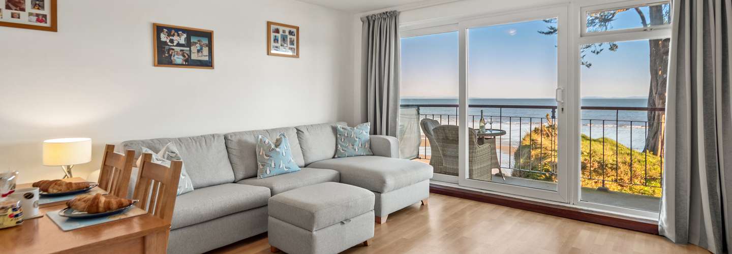 Life's a Beach - Direct beach access, Sea views