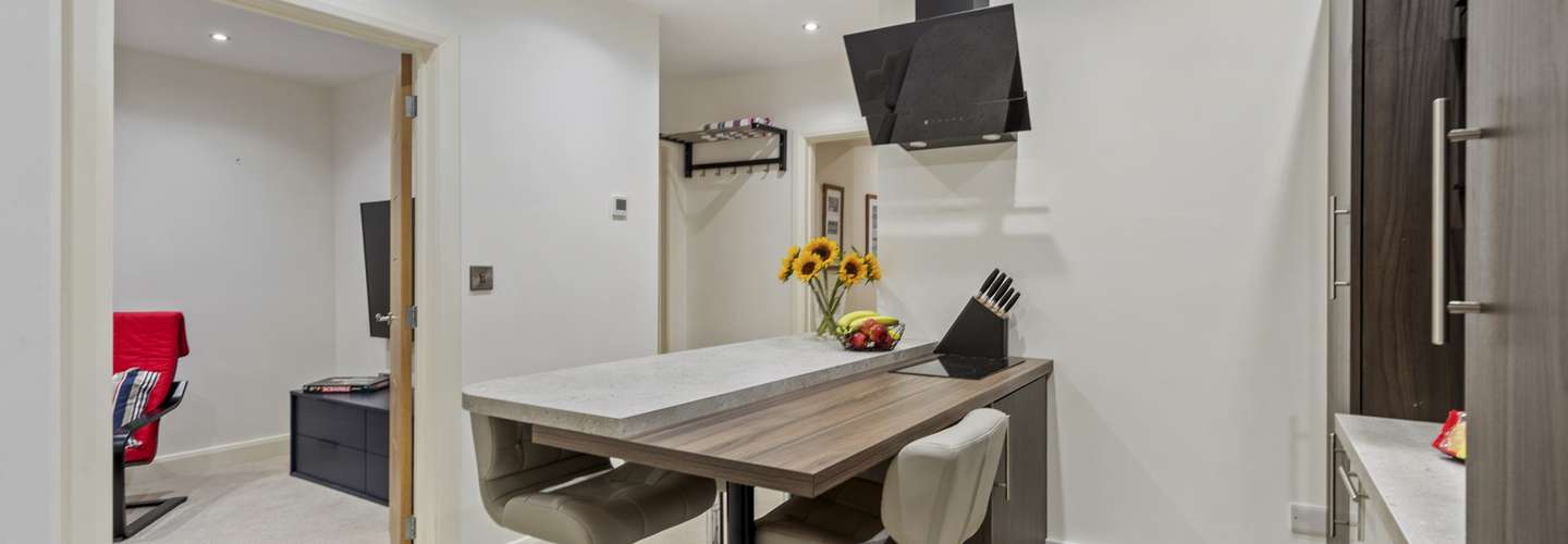 Monkstone View - Direct Beach Access, Close to Village
