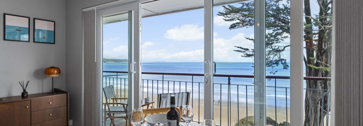 33 Beach Court - Direct Beach Access, Sea Views