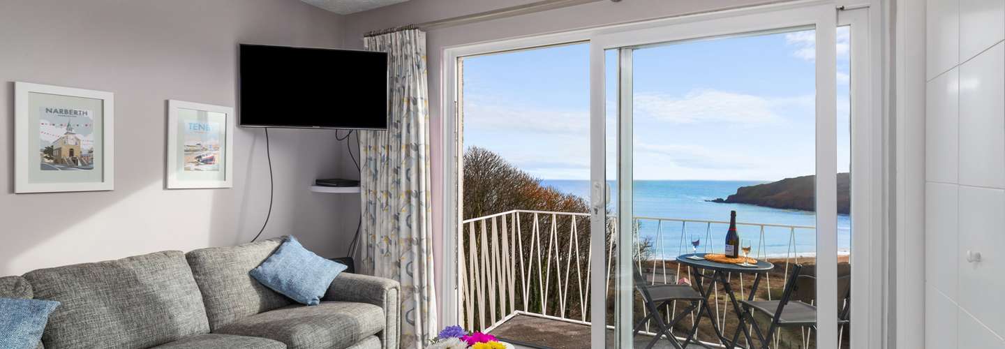 Freshwater Bay  - Sea View Apartment - Freshwater East sea views apartment