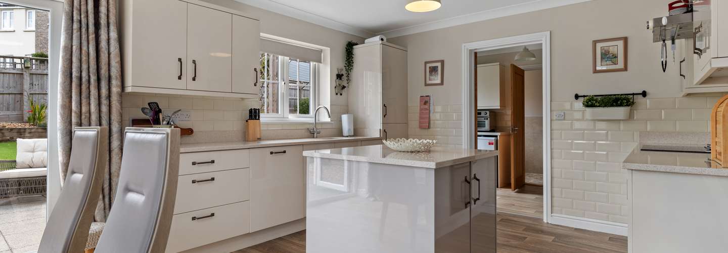 Garden Meadows - Beautiful Family Cottage - Beautiful Tenby Cottage