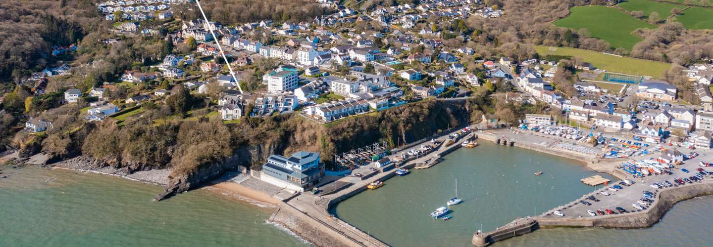 Monkstone Court - Close to village and beach