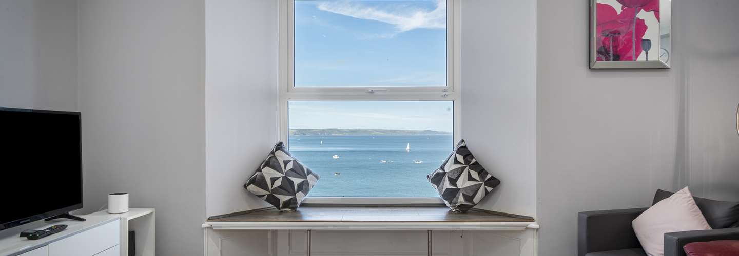 North Beach Sea View - Close to Town and Seafront