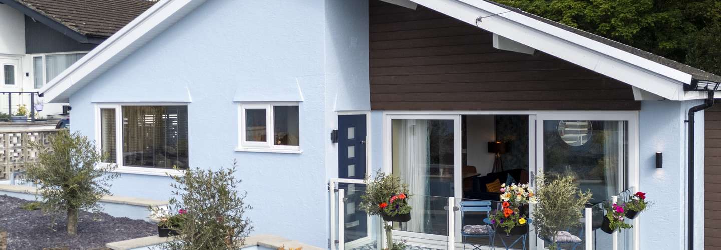Bay View Cottage - Close to Village and Beach, Luxurious