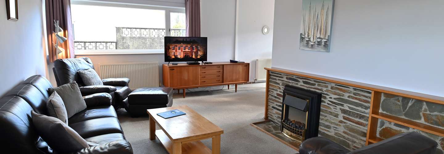 Glan Heulog - Near to Beach, Pet Friendly