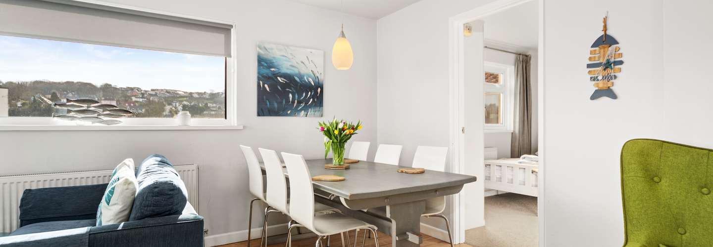 The Bay Apartment - Beautiful sea views, Central