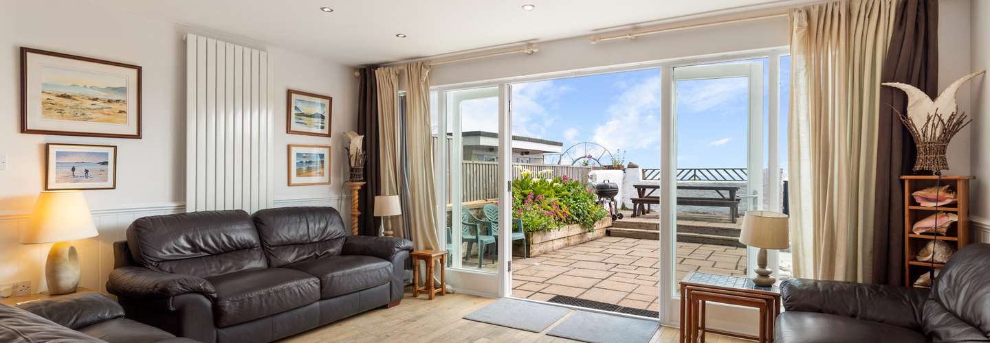 Kilmore - Beach Front House, Direct Beach Access, Spectacular Sea Views