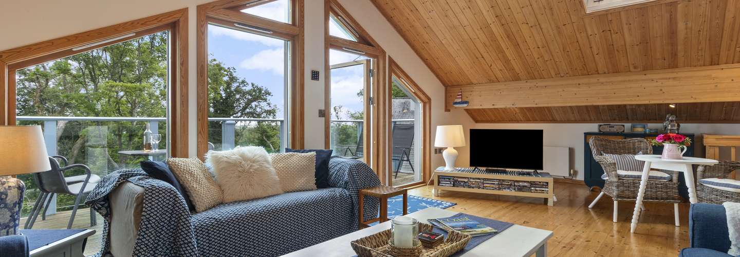 The Bluebell - Luxury Lodge with Hot Tub