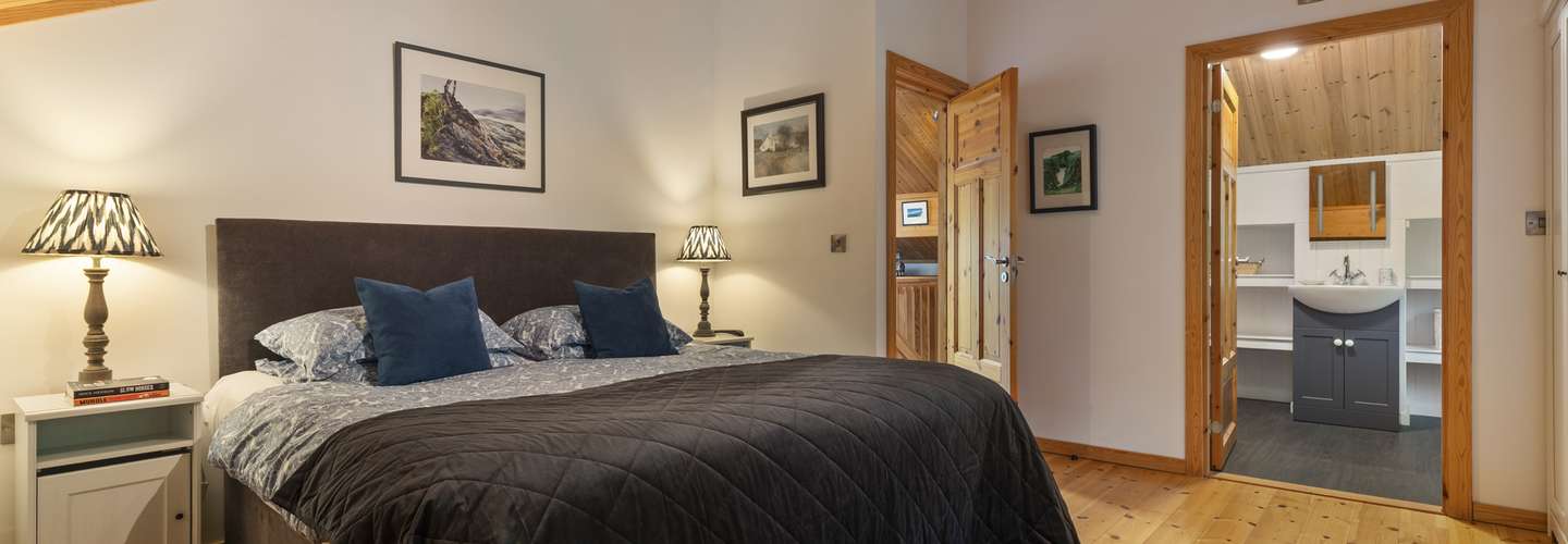 The Bluebell - Luxury Lodge with Hot Tub