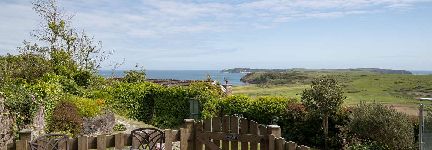 Caldey Island View - Sea Views and Log Burner - Sea Views, Log Burner, Dog Friendly