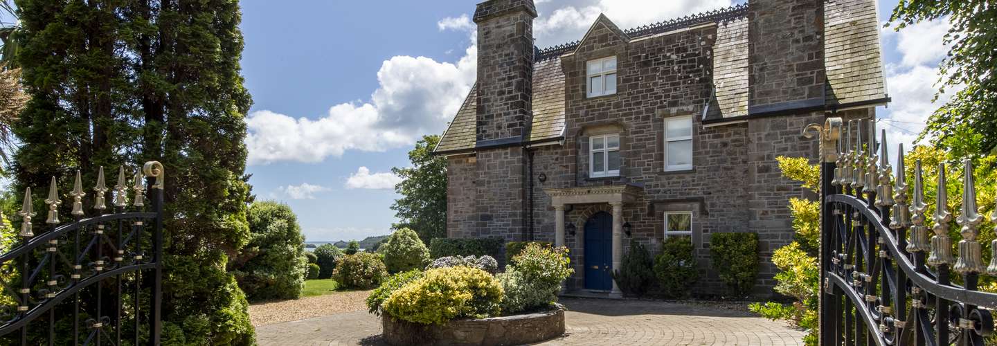 Coedrath House - Country Manor, Sea Views