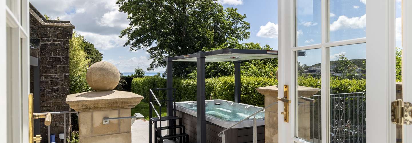 Coedrath House - Country Manor, Log Burner, Sea Views
