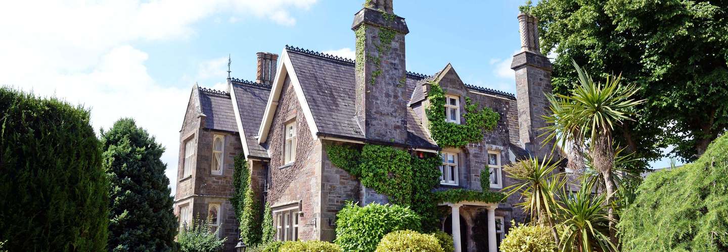 The Priory - Country Manor, Log Burner, Sea Views - Priory