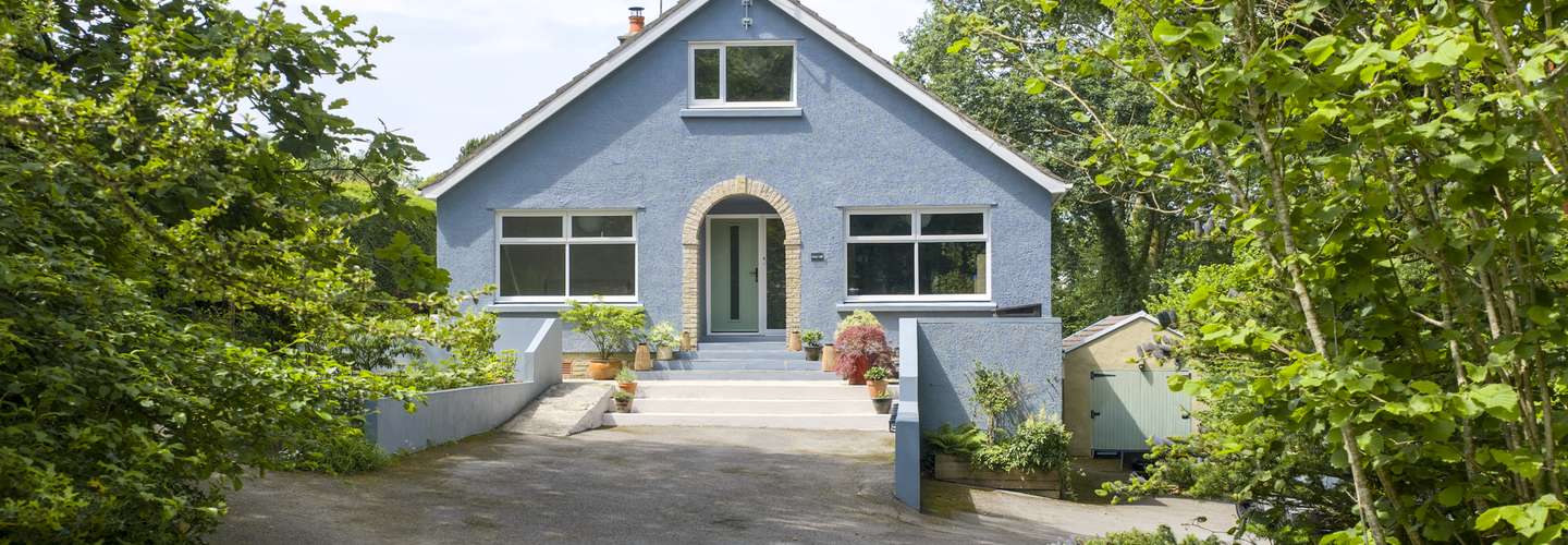 Fern Hill - Close to village and beach
