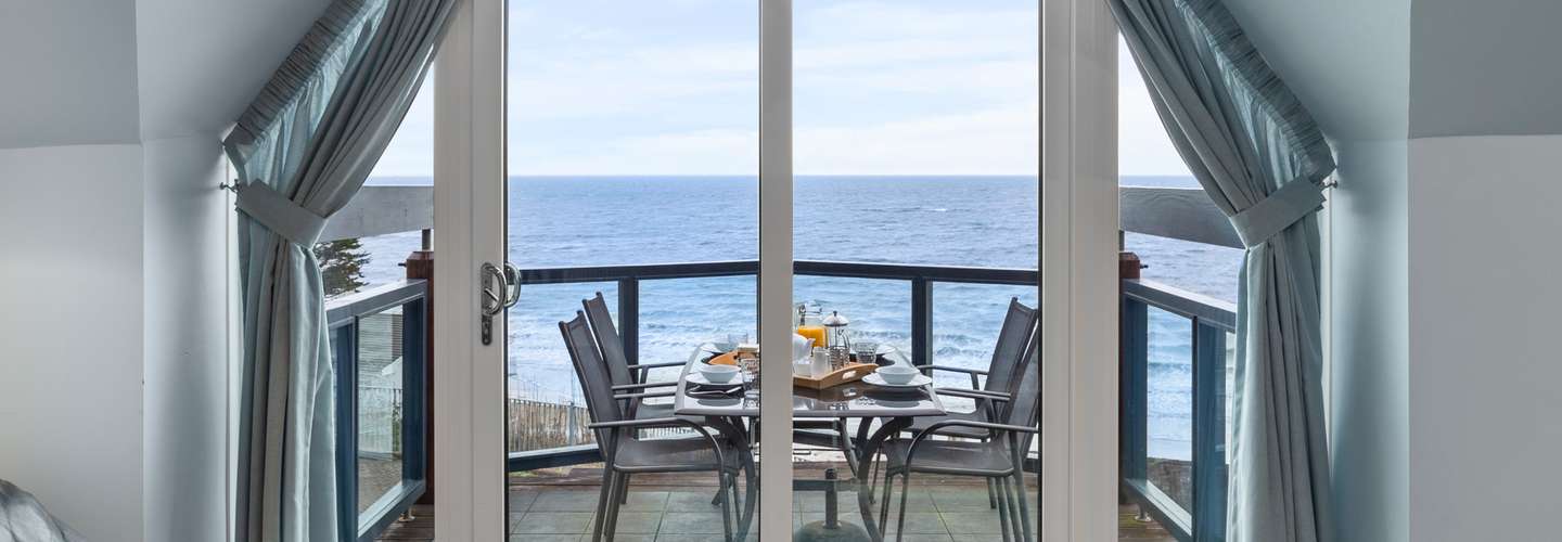 Schooner House - Schooner House - Panoramic Sea Views and Parking