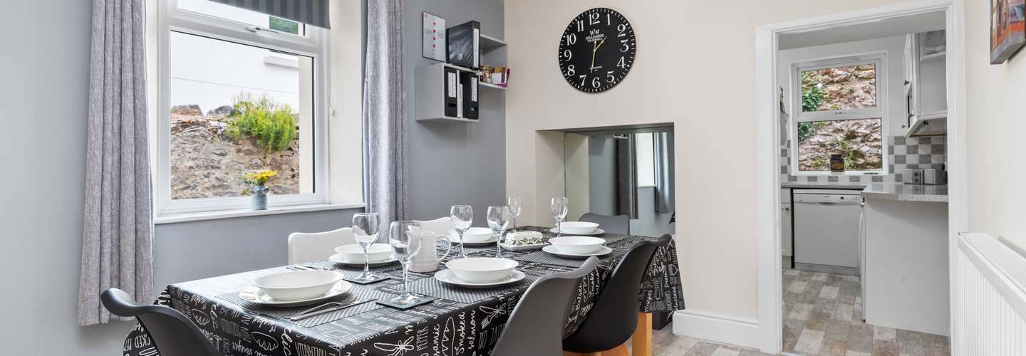 Penlan - Tenby, close to town and beaches