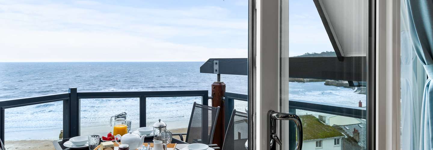 Schooner House - Schooner House - Panoramic Sea Views and Parking