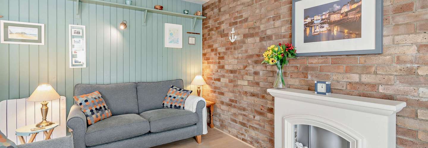 St Mary's Seaview - Within walled town and close to beach