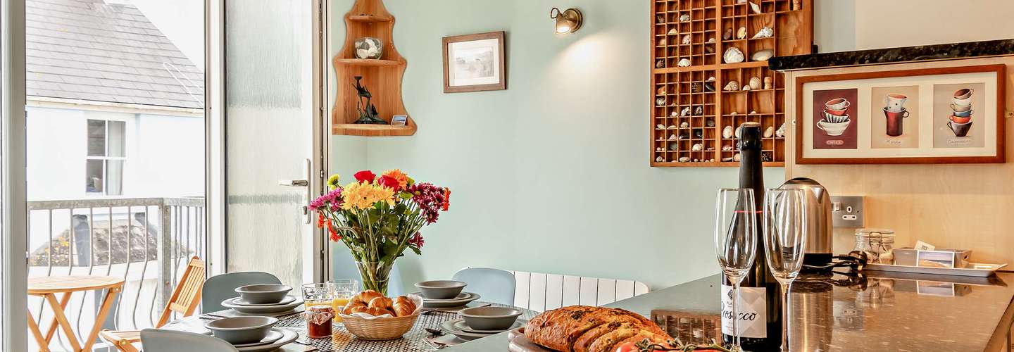 St Mary's Seaview - Within walled town and close to beach