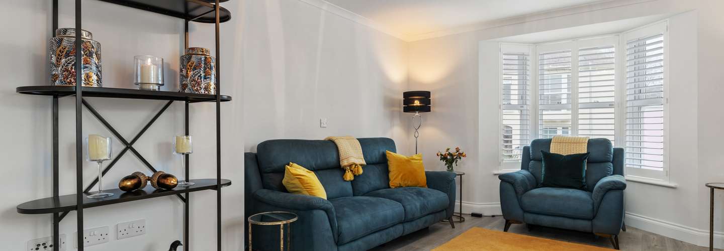 Cottage Mews - Cottage Mews Seaside Cottage, Sea Views