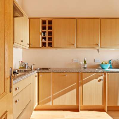 7 South Beach Court - Sea Front Apartment with Spectacular Sea Views