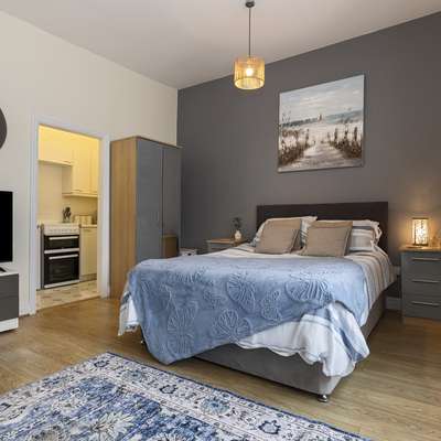 Tenby Studio Apartment - Close to Beach and Town Centre