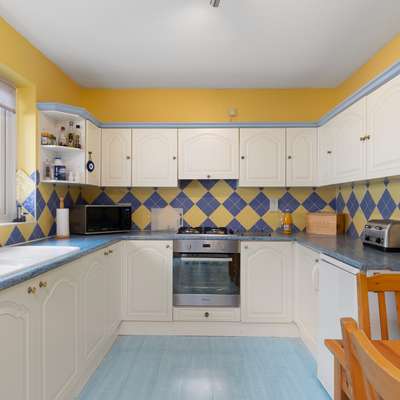 Oaklands - Lovely Cottage, Walk to Beach