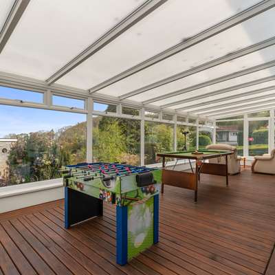 Sunningdale - Beach House, Sea Views, Parking