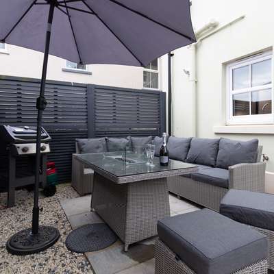 Cottage Mews - Cottage Mews Seaside Cottage, Sea Views