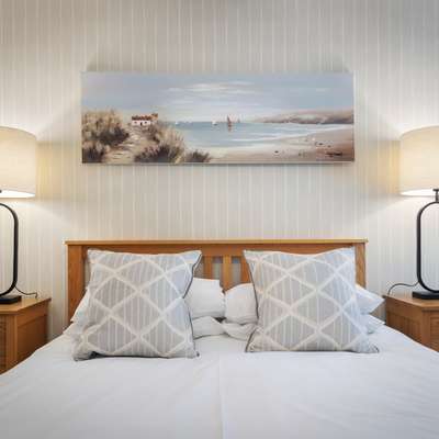 Sea View Apartment - Sea Front Apartment with Views