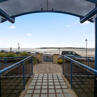 3 South Beach Court - Cosy Seafront Apartment