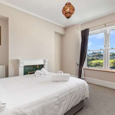 Cartref - Beautiful Cottage, Hot Tub, Countryside Views